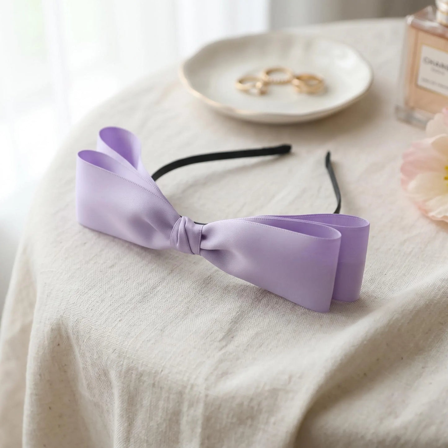 Elegant Double-Layer Satin Bow Headband – Perfect for Weddings & Parties